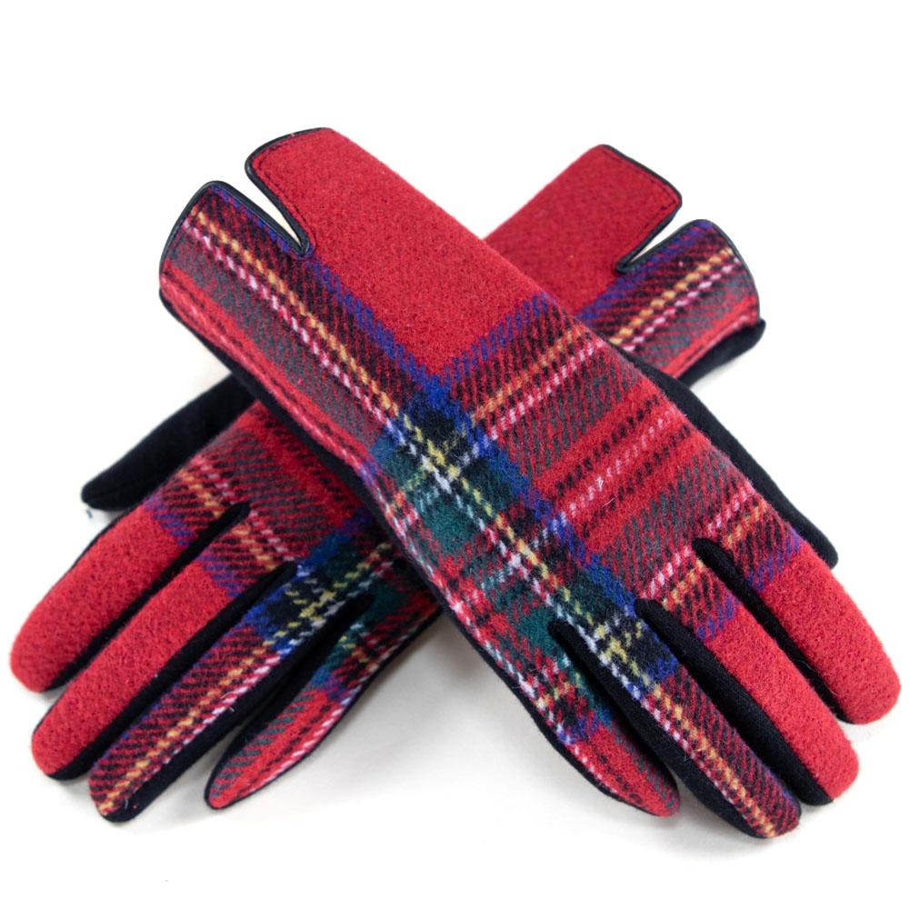  Symmetrical Plaidberry Gloves : Red