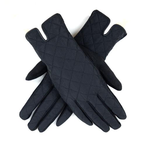 Quilted Solid Gloves: Black