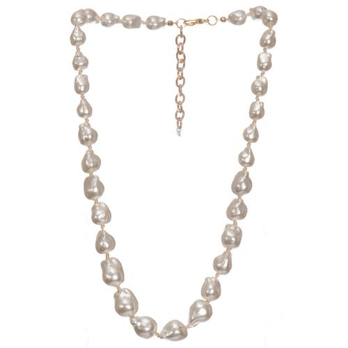 Chunky Pearls Necklace